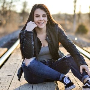 Meet your Posher, Allison